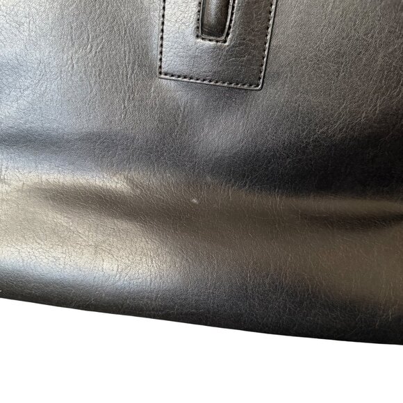 Matt & Nat Vegan Leather Black Tote Bag - Picture 2 of 10
